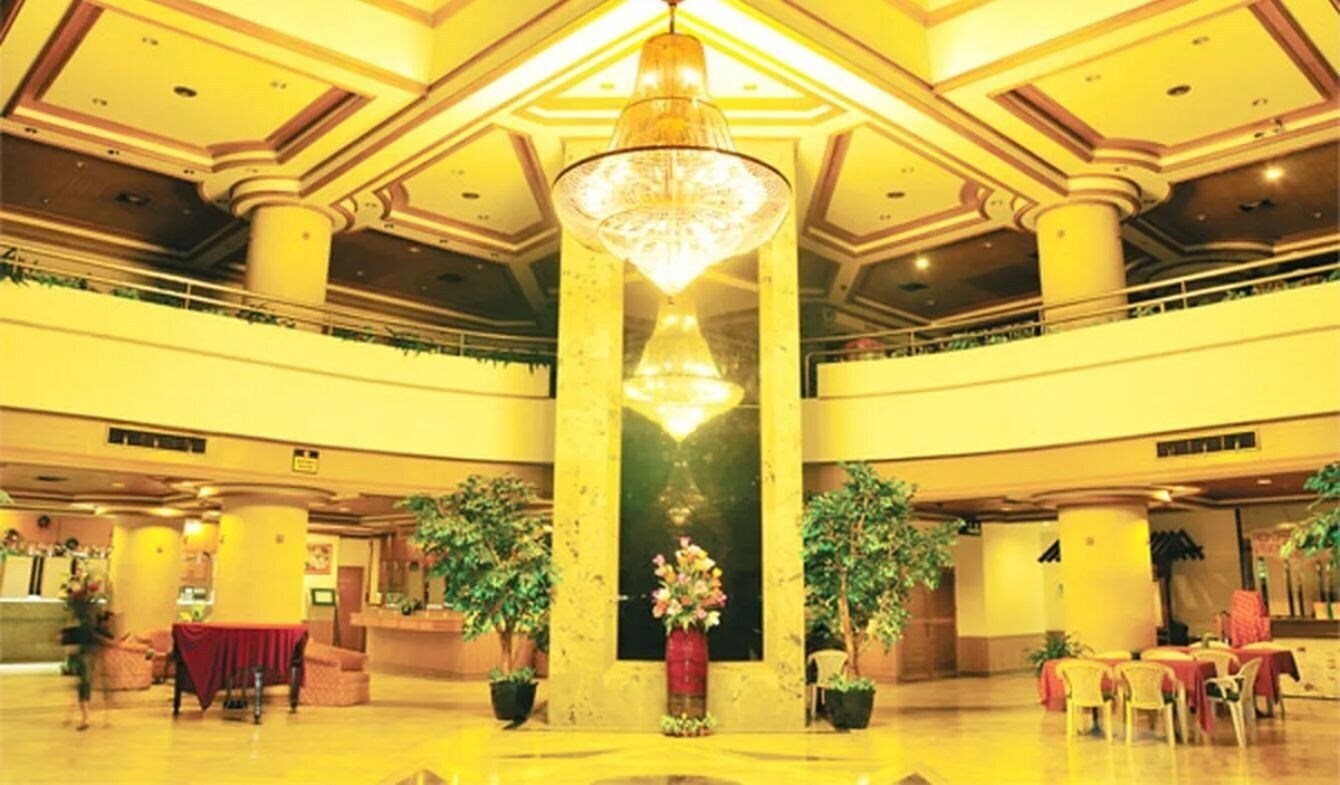 Изображение Town In Town 3*